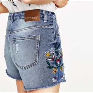 Zara High Rise Denim Floral Embroidered Shorts